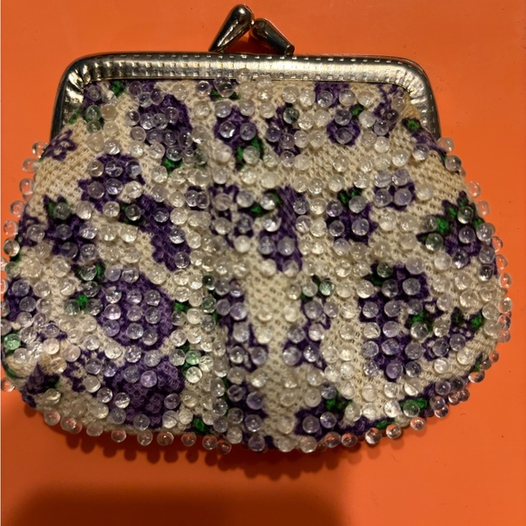 Vintage floral beaded coin purse - Picture 2 of 3